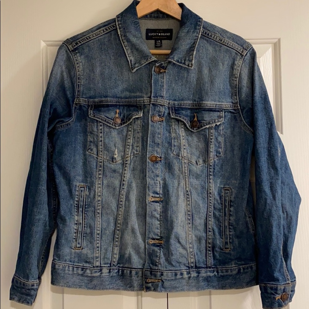 Lucky Brand Jean jacket Large (used in good cond)
